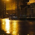 Dunav se izlio, vikendice pod vodom: Poplavljeno elitno naselje Kamenjar u Novom Sadu