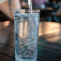 Stručnjaci otkrili kako gazirana voda utiče na naše zdravlje