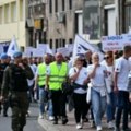 Prvomajske šetnje radnika u BiH, podjela graha i 'sindikalna kafa'