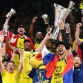 Turci klicali srbinu! Košarkaše Fenerbahčea u Istanbulu dočekalo više desetina hiljada navijača (video)