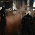 VJT: Određeno zadržavanje za 12 osoba zbog napada na policiju tokom večerašnjeg protesta