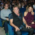 Мима Караџић у друштву лепотице на концерту: Глумац у сјајном друштву