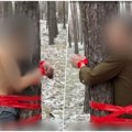 (Uznemirujuće) brutalno kažnjevanje dvojice ruskih vojnika: Vezali ih polugole za drveće, a onda je usledio horor (foto/video)…