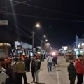 Poljoprivrednici blokiraju magistralni put u Mrčajevcima