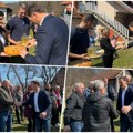"Važan je razvoj i sela i gradova." Mali obišao domaćinstva u Bajinoj Bašti: Za ovakvu Srbiju se vredi boriti! (foto)