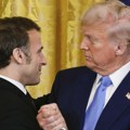 Politiko: Makron priprema diplomatsku strategiju za Trampa na G7 - večera u Versaju ili neformalni susret na golf terenu