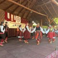 Na međuokružnu smotru folklora došla i Petrojka iz "Selo gori..." U Orašju održana velika tradicionalna kulturna manifestacija…