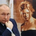 "Hranio me je pred dečkom i pričao o votki" Fatalana lepotica do detalja otkrila kako Putin zavodi: Sve je izbacio napolje