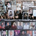 Marš u znak sećanja na poginule u požaru u Kočanima, godinu i po od tragedije: Roditelji traže istragu svih okolnosti