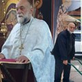 Sveštenik sa džipom odlučio da se kandiduje na izborima u Srbiji: Svima dajem ruku, moralna pobeda je najveća