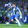 Porto strepeo, ali u svojim redovima ima čudo od deteta
