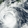 Japan na udaru oluje Mavar, savetuje se evakuacija više od milion ljudi