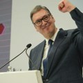 Svi u Srbiji do pobede! Vučić zagrmeo u Kragujevcu: Preko 125 mandata, da Srbija ima mir i stabilnost! (foto/video)