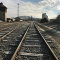 Zapuštena pruga, opustela sela, treća godina bez vozova i jeftinog prevoza u Toplici