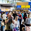 (Foto): Letovi na aerodromu u Ajndhovenu totalno obustavljeni: Ogromne gužve na terminalima, putnici ne znaju kada će…