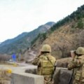 Usred tenzija s Indijom, Pakistan naređuje stanovnicima Kašmira da obezbijede zalihe hrane