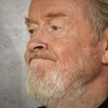 Ridli Skot opleo po kolegama: "Holivud je s*anje" FOTO