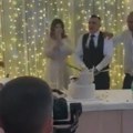 Snimak iz Srbije koju svi komentarišu Dva puta pogledajte kako je kum izašao sa svadbe