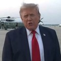 Ko je čovek iza Trampa? Nova teorija zavere trese Ameriku! Viralni snimak zapalio društvene mreže (video)