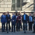 Ko će od Vučićevih „redovnih mušterija“ ostati uz njega?