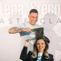 Održan Masterclass Alekse Rabrenovića, powered by Batiste! Lepa&Srećna magazin organizovao javni čas savršene frizure za…