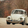 PRVI SKUP OLDTAJMERA U PIROTU: Defile ulicama grada i izložba automobila ispred Doma kulture
