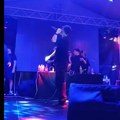 Дан након што је Ђорђе Давид извиждан у Лозници, млади домаћи репер је пумпао на истој бини због чега се публика заљубила у…
