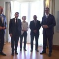 Vučić: Važan sastanak sa Fon der Lajen, Koštom, Makronom i Mercom o evropskoj budućnosti Srbije