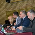 Stanković u Zrenjaninu sa direktorima osnovnih i srednjih škola