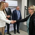 Vrbas: Izbegličkim porodicama uručeni ključevi 14 novih stanova