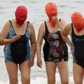S temperaturama raste i popularnost bikinija za lice (foto)