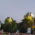 U Beogradu održan 13. protest "Srbija protiv nasilja" (FOTO)