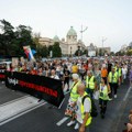 17. Protest u organizaciji dela opozicije: Kolona prošetala od Skupštine pored zgrade RTS-a, do REM-a