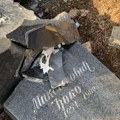 Prokopano pravoslavno groblje u severnoj Mitrovici: Iz zemlje vire kosti, spomenici zatrpani