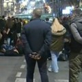 Maltretiraju beograđane pred Novu godinu: Nove blokade ulica od strane poraženih političara bivše vlasti