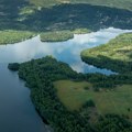 Vlasinsko jezero dobilo plutajuće ostrvo: Bilo mu je potrebno samo 20 minuta da nastane