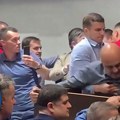 Tuča na sednici Skupštine grada Kraljeva: O odbrani dostojanstva i pravilima iz poslovnika