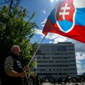 Slovačka privremeno zatvara svoju ambasadu u Tel Avivu
