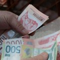 Na račune leže 8.000 dinara više - novo povećanje stiže već u januaru