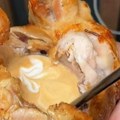 Da li je ovo najbizarniji food trend ikad - kapućino serviran u piletini zaprepastio svet