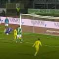 Promašaj sezone, ma decenije! Ovo što je nemački fudbaler uradio - dosad nije viđeno (video)