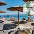 Plata i do 3.000 evra, krevet i hrana obezbeđeni: Sezona gori, na Jadranu traže 70.000 radnika