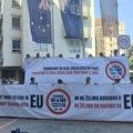 Prevoznici održali protest ispred delegacije EU u Srbiji: Dali rok od dve nedelje za ispunjenje zahteva ili blokiraju granične…