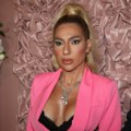 „GAĐAO ME JE NOŽEM U LEĐA“ Jovana Jeremić doživela tešku izdaju: Patila mesecima, pa poslala žestoku poruku – svi misle da je…