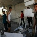 Egipat pušta 20 šlepera sa humanitarnom pomoći, američki obaveštajni podaci ukazuju da iza eksplozije u bolnici stoje…