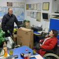 Čepovima kupili 76. Pomagalo: Udruženje „Parakvad VŠ“ sugrađanki doniralo invalidska kolica