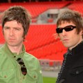 Album benda Oasis od pre 30 godina opet na vrhu britanske top-liste