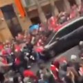 Uznemirujuće - isplivao novi snimak horora! Kamera zabeležila jezivu scenu: Uleteo automobilom u masu i nemilosrdno gazio…