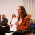 Poverenica: Poređenje studenata sa islamskim fanaticima na TV Pink i Informer je govor mržnje