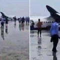 Pao avion na plaži, preživeli svi putnici: Neverovatna nesreća u Africi (video)